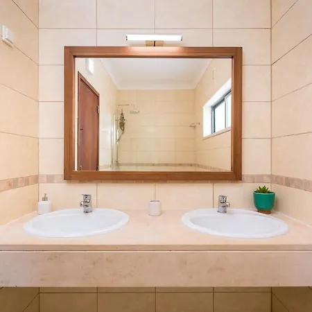 Boho Πανσιόν *